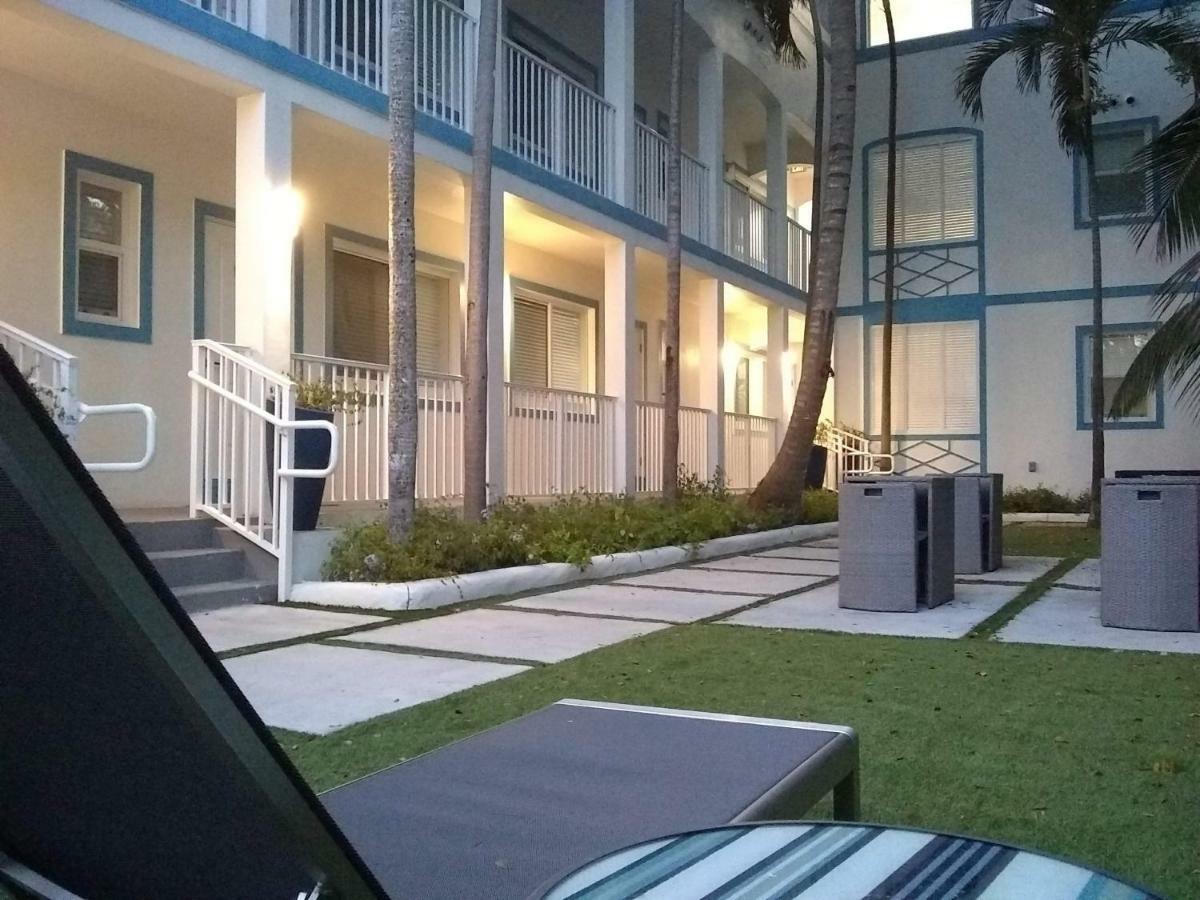 Studio Biscayne Blvd Miami Doral Exteriör bild